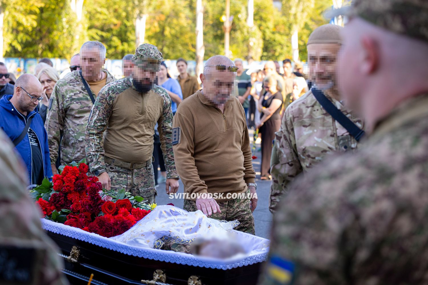 Світловодськ провів в останню путь захисника України Семена Котова Світловодськ провів в останню путь захисника України Семена Котова