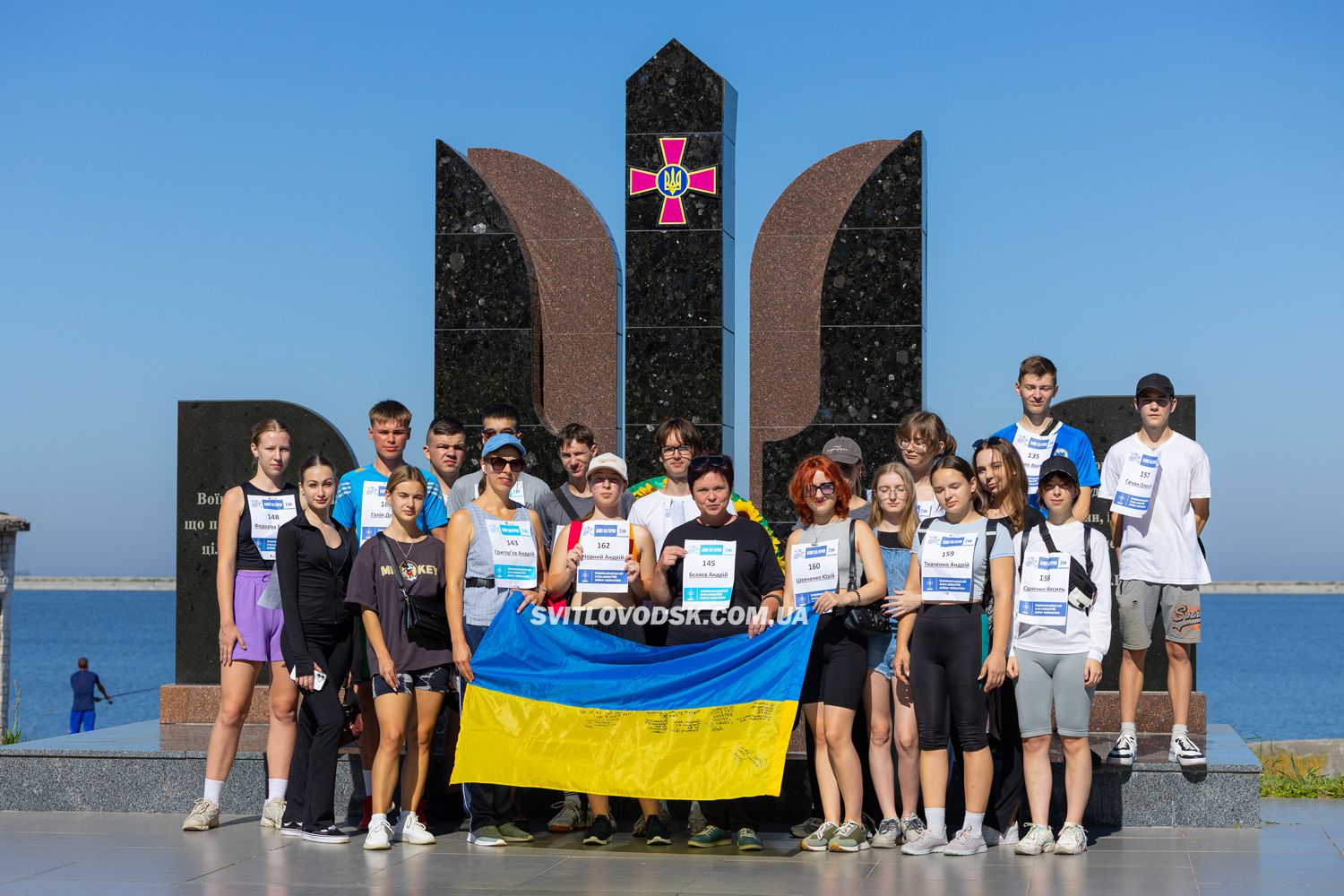 Понад 300 світловодців долучилися до забігу пам'яті загиблих героїв Понад 300 світловодців долучилися до забігу пам'яті загиблих героїв