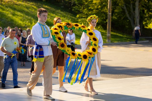 Мітинг до Дня пам'яті загиблих захисників України відбувся у Світловодську Мітинг до Дня пам'яті загиблих захисників України відбувся у Світловодську