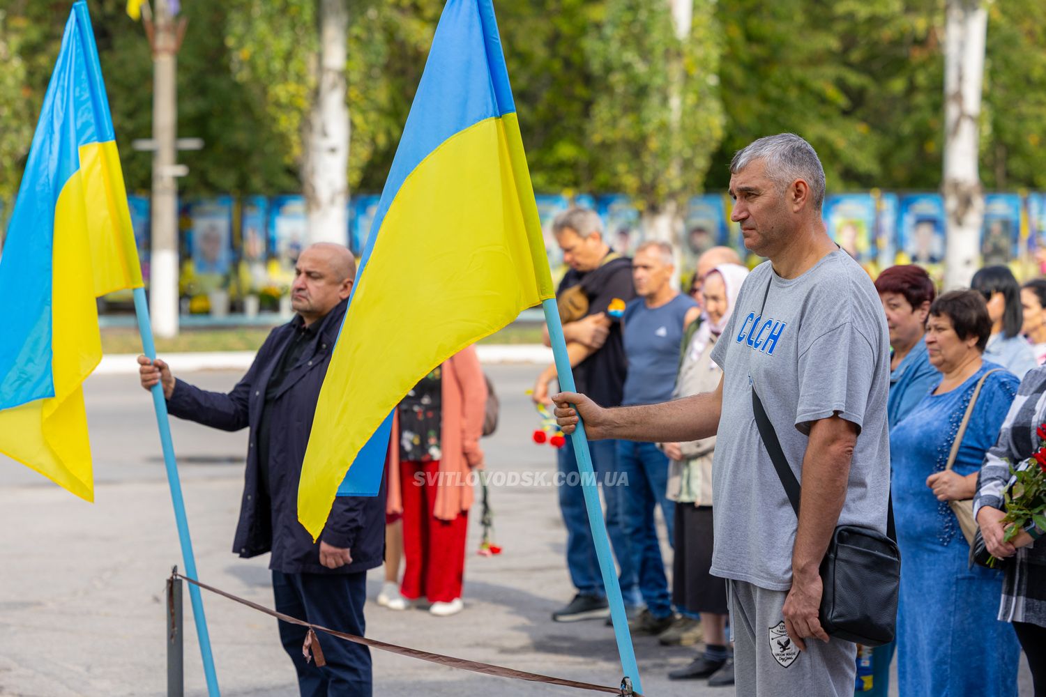 Світловодськ віддав останню шану полеглому захиснику України Андрію Макею Світловодськ віддав останню шану полеглому захиснику України Андрію Макею