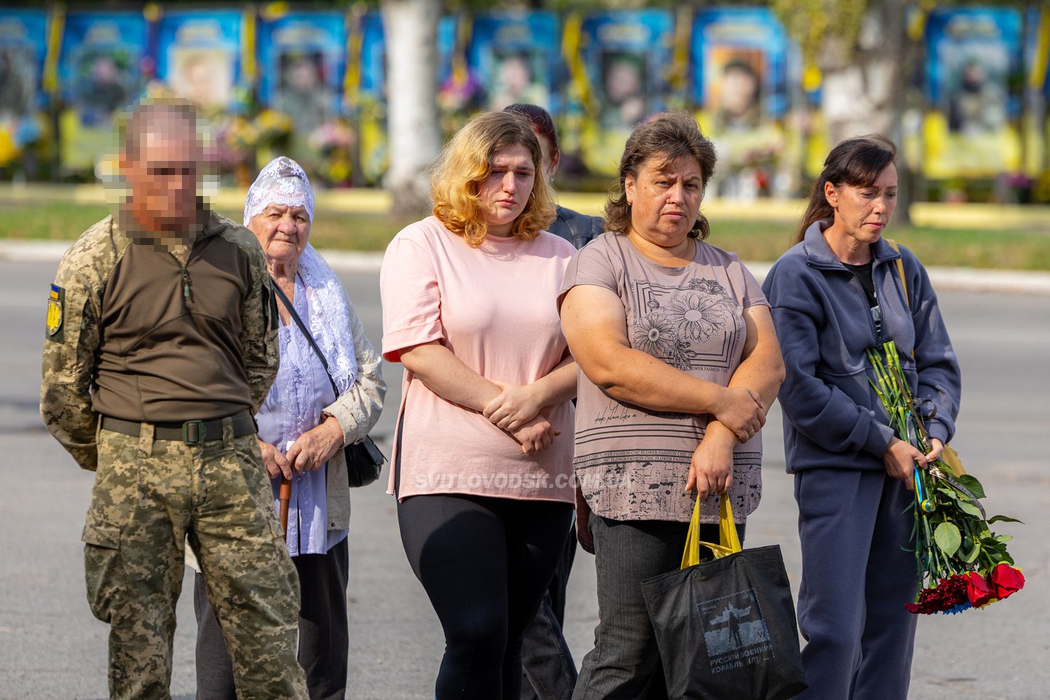 Світловодськ віддав останню шану полеглому захиснику України Андрію Макею Світловодськ віддав останню шану полеглому захиснику України Андрію Макею