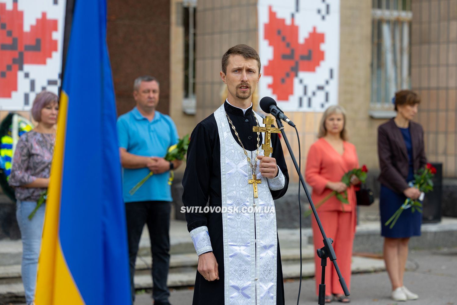 Світловодськ віддав останню шану полеглому захиснику України Андрію Макею Світловодськ віддав останню шану полеглому захиснику України Андрію Макею