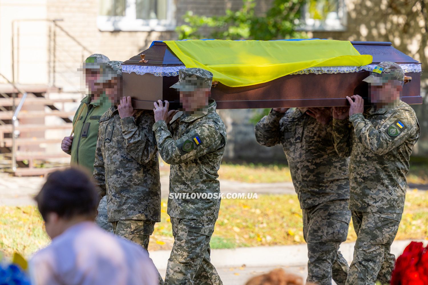 Світловодськ попрощався із 28-річним захисником України Олексієм Гачаном