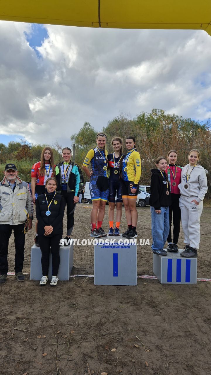 Анастасія Довганюк — чемпіонка України з велокросу серед юніорок! Анастасія Довганюк — чемпіонка України з велокросу серед юніорок!