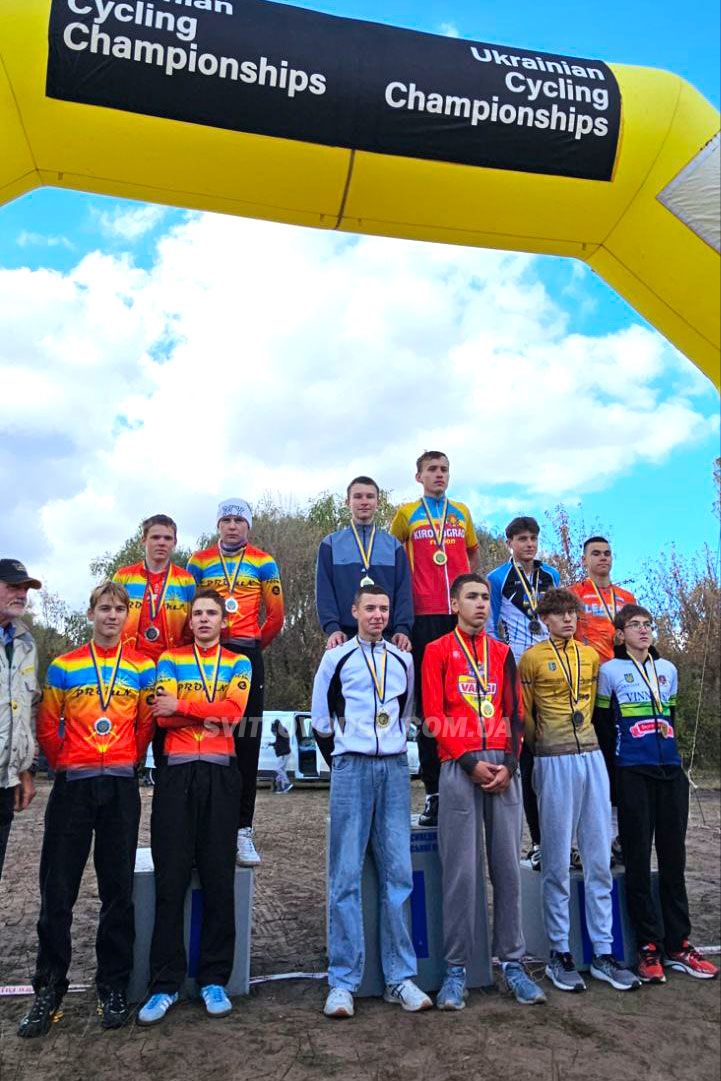 Анастасія Довганюк — чемпіонка України з велокросу серед юніорок! Анастасія Довганюк — чемпіонка України з велокросу серед юніорок!