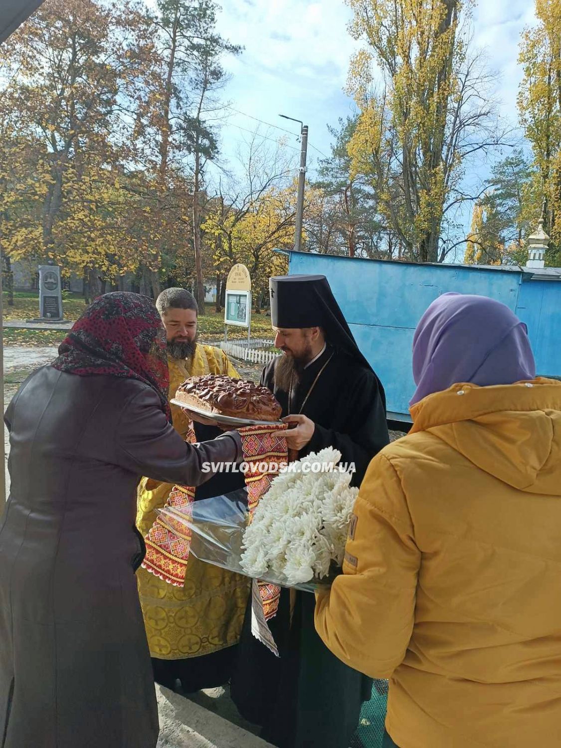 У Світловодську архієпископ Марк звершив літургію в недобудованому храмі Святителя Миколая У Світловодську архієпископ Марк звершив літургію в недобудованому храмі Святителя Миколая