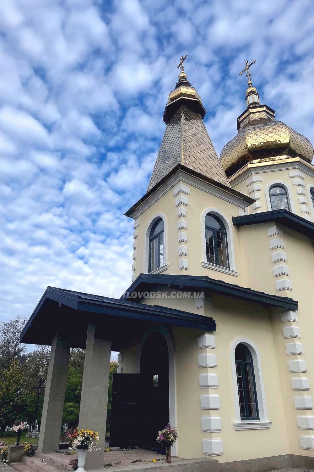 У Світловодську архієпископ Марк звершив літургію в недобудованому храмі Святителя Миколая У Світловодську архієпископ Марк звершив літургію в недобудованому храмі Святителя Миколая