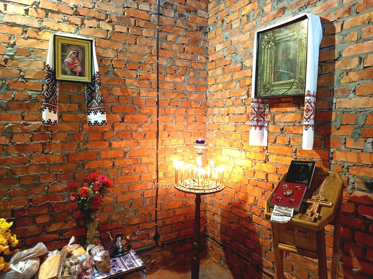 У Світловодську архієпископ Марк звершив літургію в недобудованому храмі Святителя Миколая У Світловодську архієпископ Марк звершив літургію в недобудованому храмі Святителя Миколая