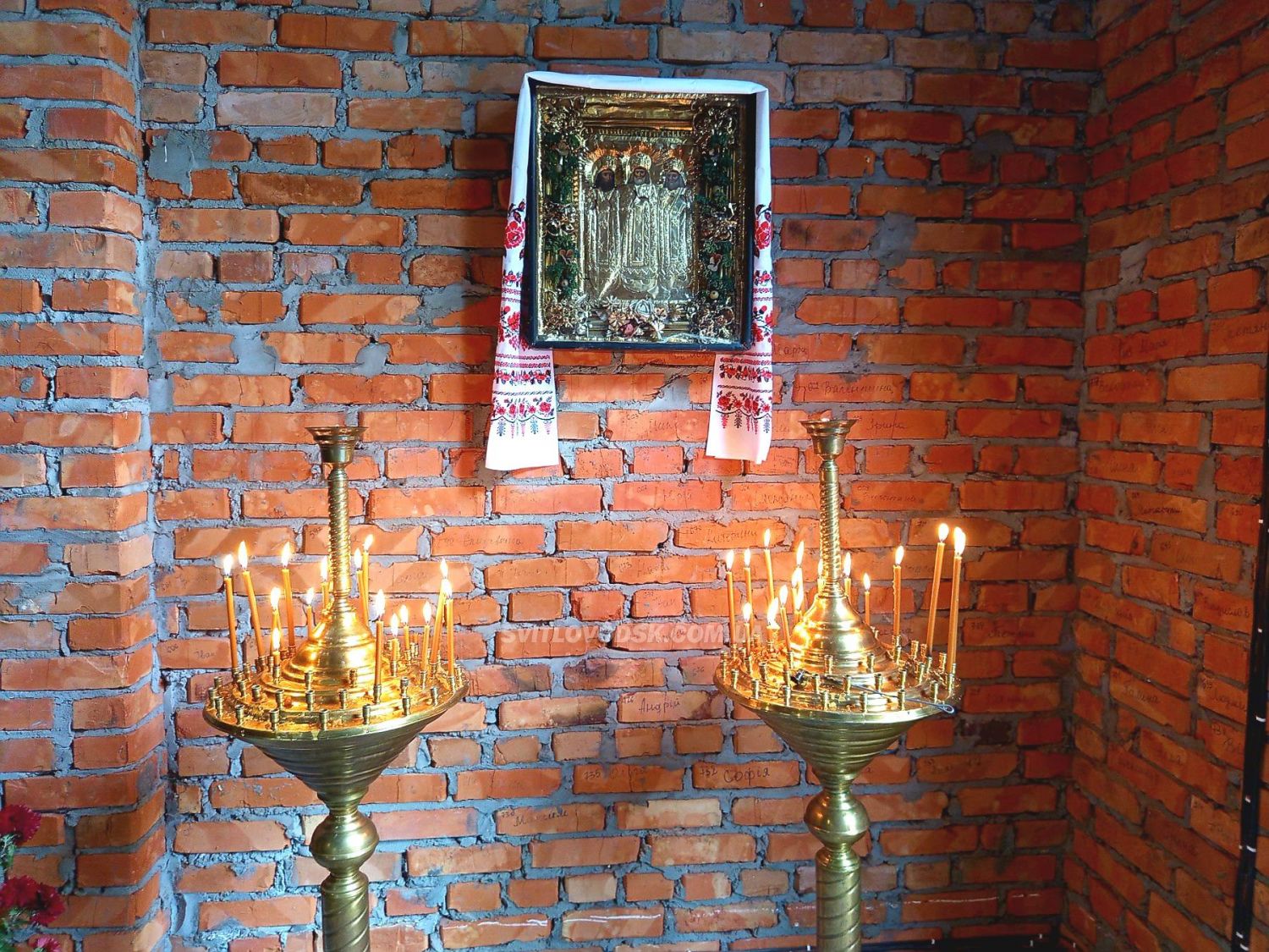 У Світловодську архієпископ Марк звершив літургію в недобудованому храмі Святителя Миколая У Світловодську архієпископ Марк звершив літургію в недобудованому храмі Святителя Миколая