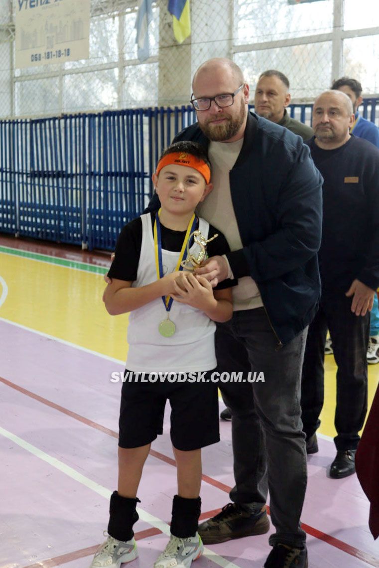 Баскетбольний турнір до Дня військового капелана відбувся у Світловодську Баскетбольний турнір до Дня військового капелана відбувся у Світловодську