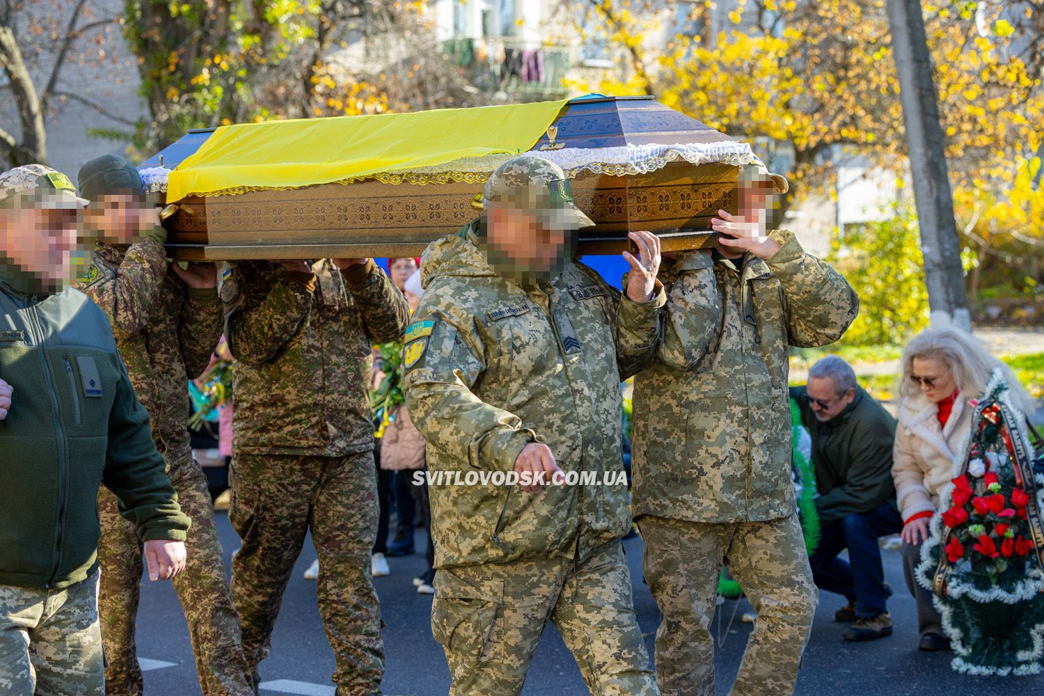 У Світловодську провели в останню путь полеглого воїна Станіслава Гарбу У Світловодську провели в останню путь полеглого воїна Станіслава Гарбу