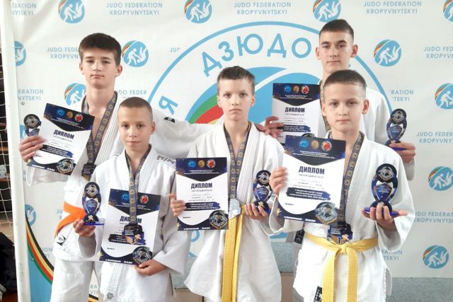 Світловодські дзюдоїсти успішно виступили на відкритому обласному турнірі у Кропивницькому Світловодські дзюдоїсти успішно виступили на відкритому обласному турнірі у Кропивницькому