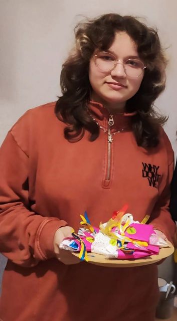 У Світловодську поліція затримала підозрюваного у вбивстві 16-річної Марії Євтушенко У Світловодську поліція затримала підозрюваного у вбивстві 16-річної Марії Євтушенко