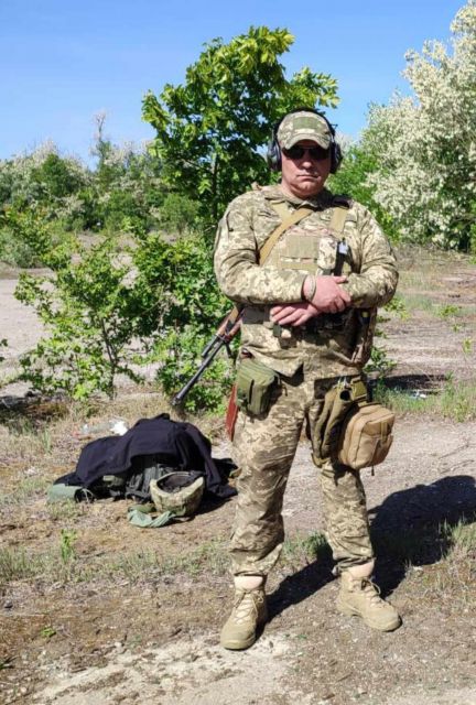 «Хочу, щоб війна скінчилася якнайшвидше і щоб я міг повернутися до мирного життя, до будівництва і до сім’ї», — В’ячеслав Багро «Хочу, щоб війна скінчилася якнайшвидше і щоб я міг повернутися до мирного життя, до будівництва і до сім’ї», — В’ячеслав Багро