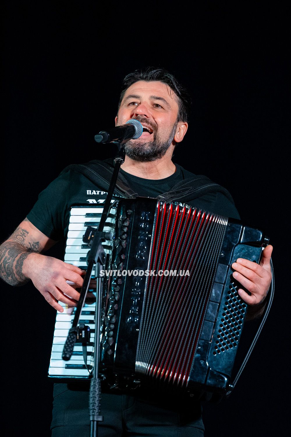 Три години патріотичної прокачки та професійне музикування: свій 436-й концерт Kozak System зіграв у Світловодську Три години патріотичної прокачки та професійне музикування: свій 436-й концерт Kozak System зіграв у Світловодську