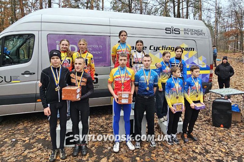 Два золота та бронза: вихованці КДЮСШ№1 привезли медалі з чемпіонату України