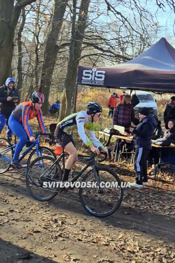 Золотий фінал сезону: тріумф Анастасії Довгaнюк і сильні старти команди Золотий фінал сезону: тріумф Анастасії Довгaнюк і сильні старти команди