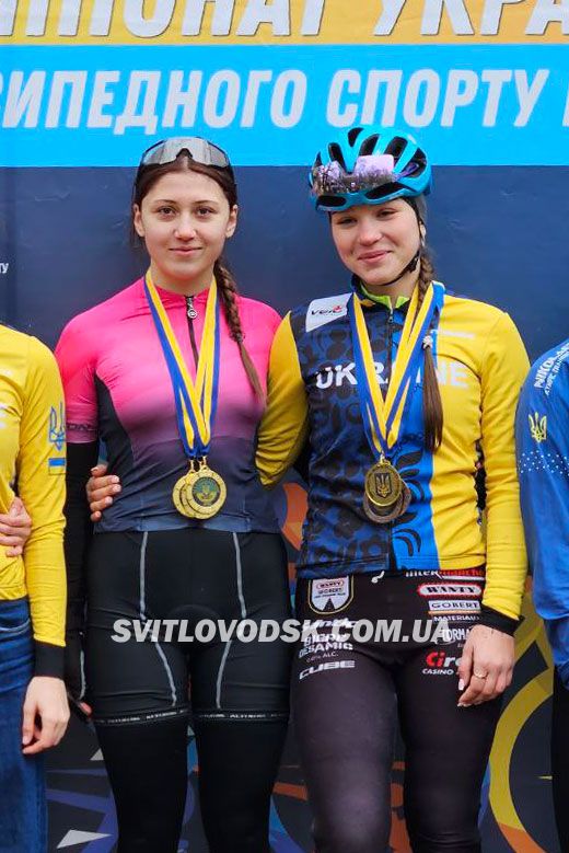 Золотий фінал сезону: тріумф Анастасії Довгaнюк і сильні старти команди Золотий фінал сезону: тріумф Анастасії Довгaнюк і сильні старти команди