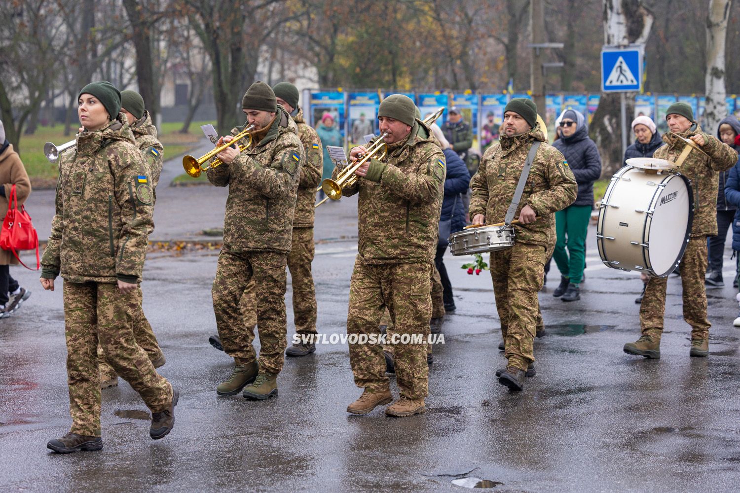 Світловодськ попрощався із загиблим захисником України Русланом Сорокою