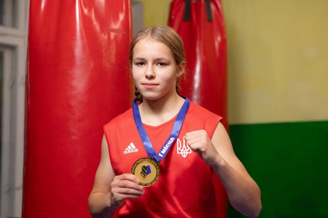 Єва Кубанова — чемпіонка України з боксу серед дівчат Єва Кубанова — чемпіонка України з боксу серед дівчат