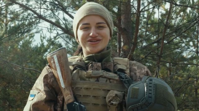 З декрету до штурмовиків: історія новобраниці 18-24 З декрету до штурмовиків: історія новобраниці 18-24