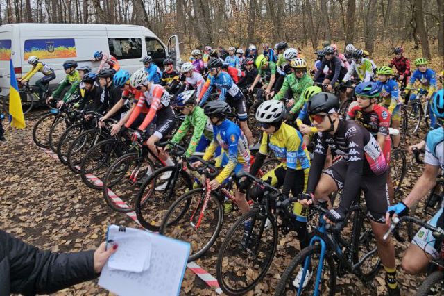 Два золота та бронза: вихованці КДЮСШ№1 привезли медалі з чемпіонату України