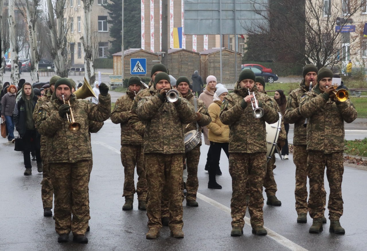 Світловодськ попрощався із загиблим захисником Михайлом Плахотним