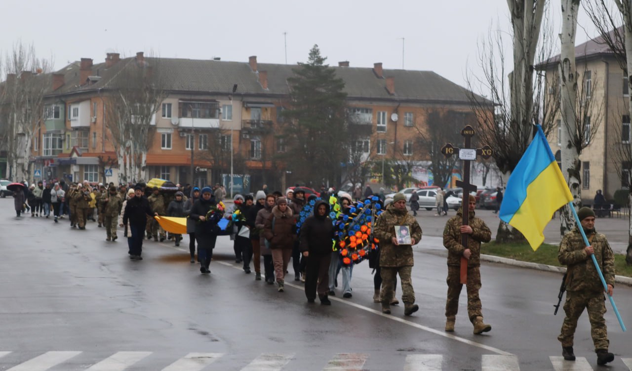 Світловодськ попрощався із загиблим захисником Михайлом Плахотним Світловодськ попрощався із загиблим захисником Михайлом Плахотним