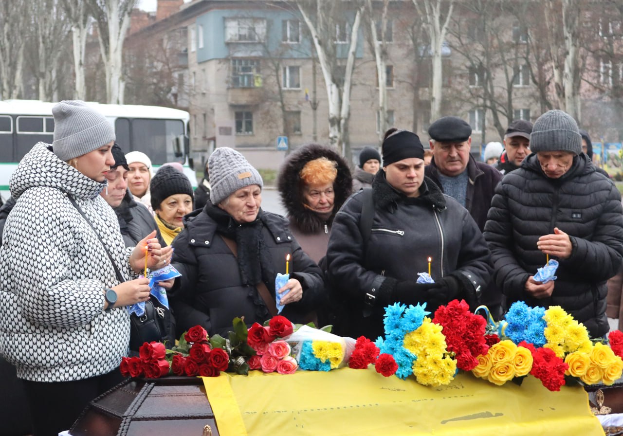 Світловодськ попрощався із загиблим захисником Михайлом Плахотним Світловодськ попрощався із загиблим захисником Михайлом Плахотним
