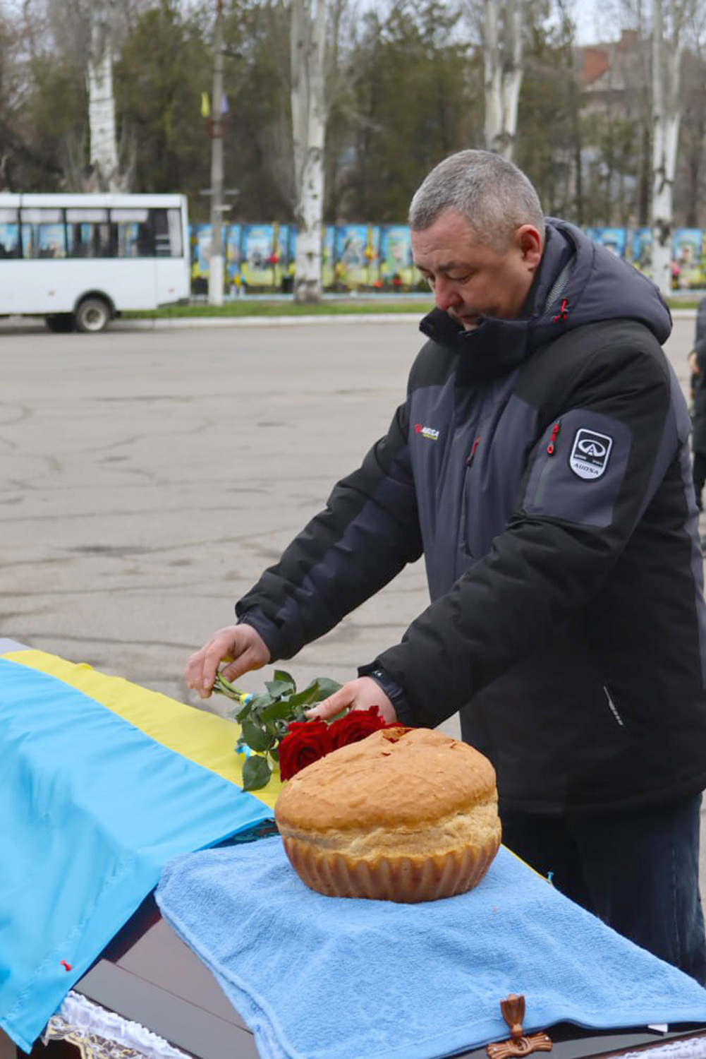 Світловодськ попрощався із полеглим захисником Юрієм Хлівним