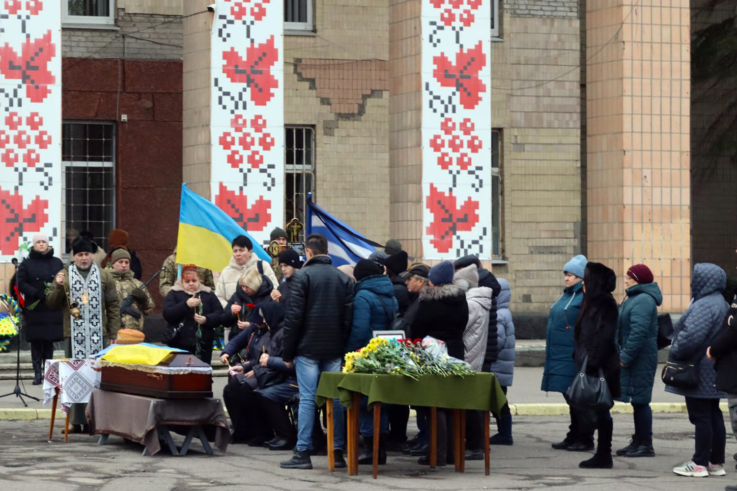 Світловодськ попрощався із полеглим захисником Юрієм Хлівним