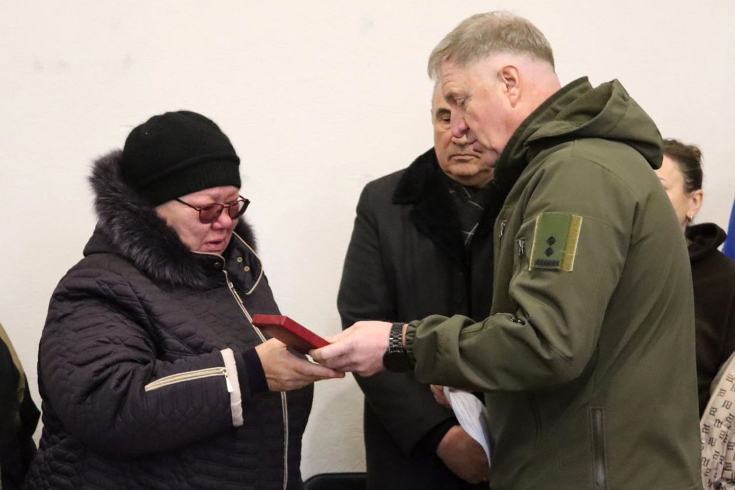 Родинам полеглих воїнів зі Світловодська передали ордени «За мужність» (посмертно)