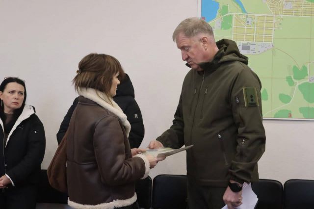 У Світловодську родинам полеглих захисників вручили державні нагороди