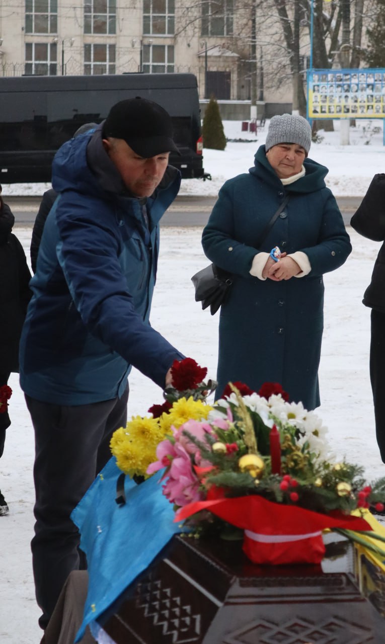 Світловодськ попрощався з Денисом Хижняком Світловодськ попрощався з Денисом Хижняком