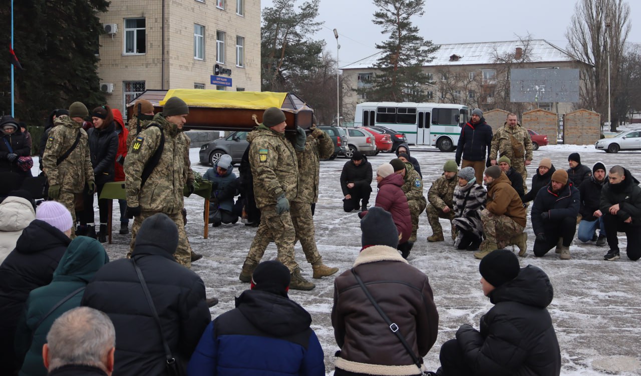 Світловодськ попрощався із загиблим захисником України Олександром Бєлих