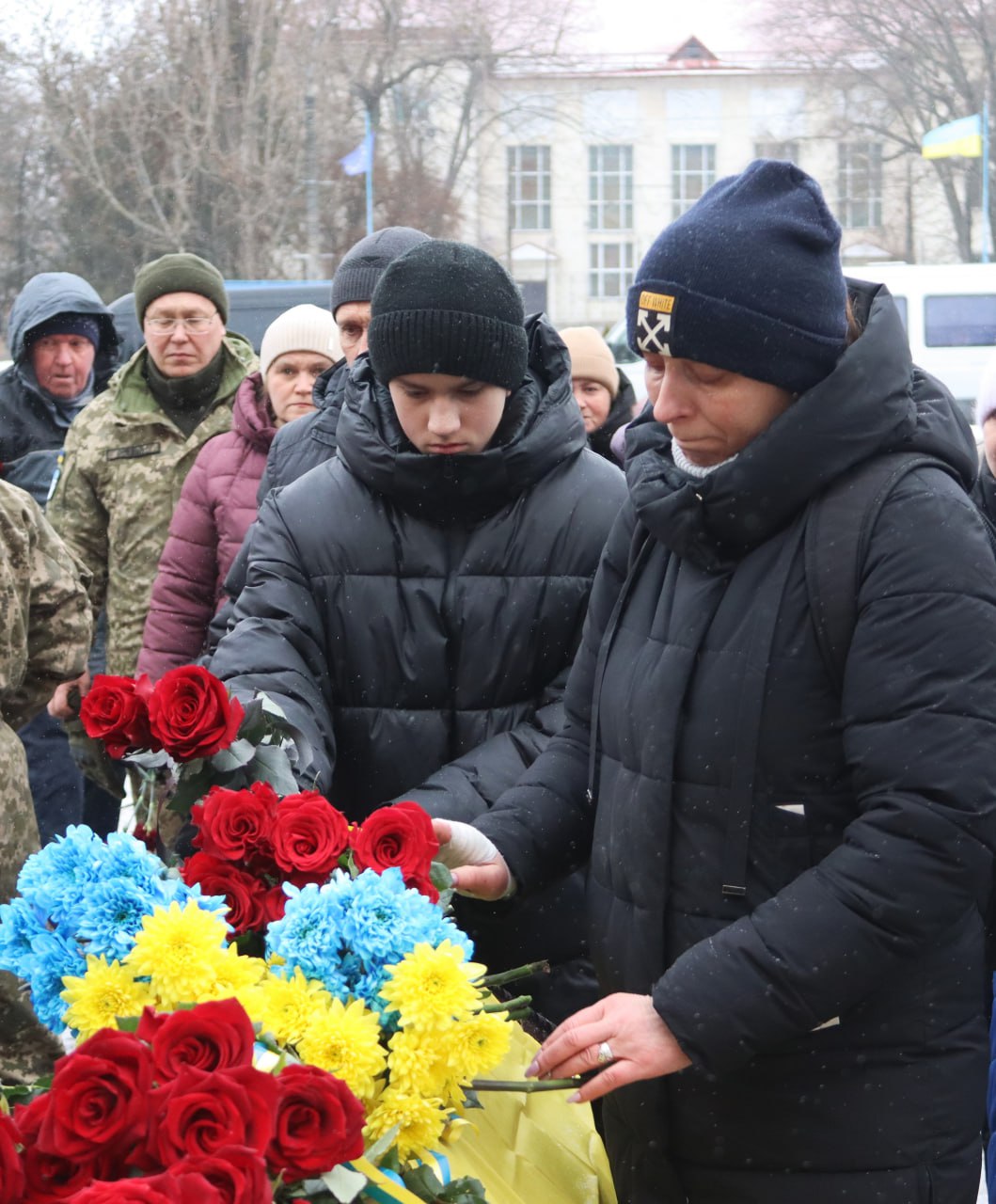 Світловодськ попрощався із загиблим захисником України Олександром Бєлих