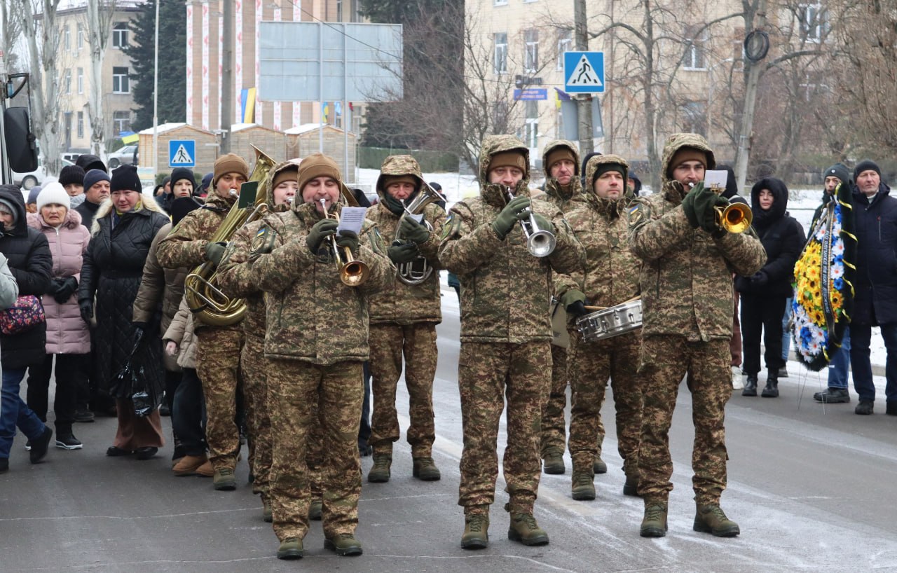 Світловодськ попрощався із загиблим захисником України Олександром Бєлих