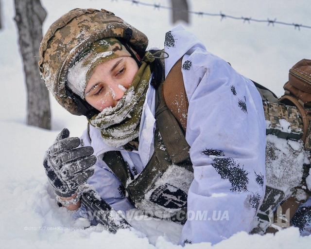 Наші новобранці за програмою «Контракт 18–24» проходять базову військову підготовку на полігоні