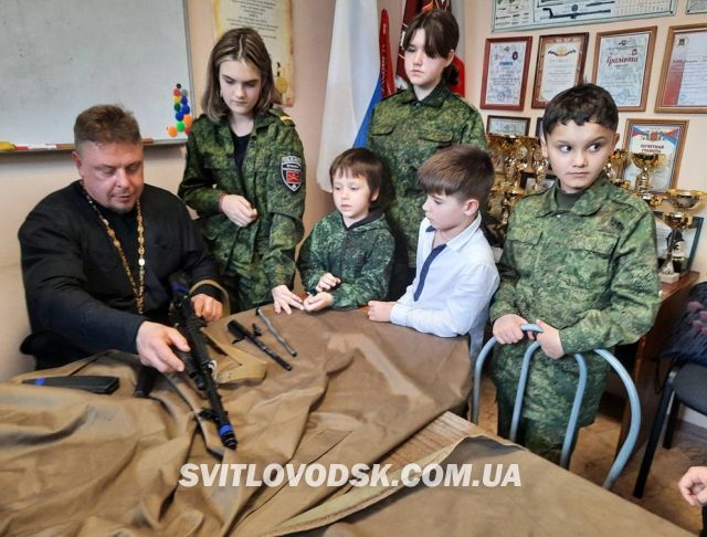 Учасник війни, батько злочинців і куратор священників УПЦ МП: розслідування про головного військового священника РПЦ в Криму