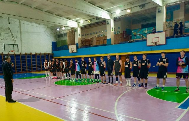 У Світловодську провели благодійний баскетбольний матч на підтримку ЗСУ