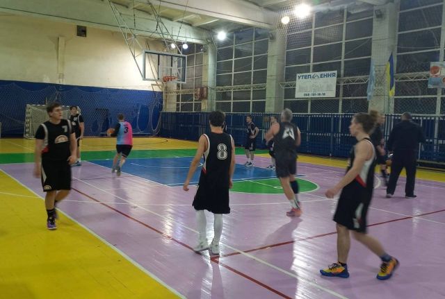 У Світловодську провели благодійний баскетбольний матч на підтримку ЗСУ