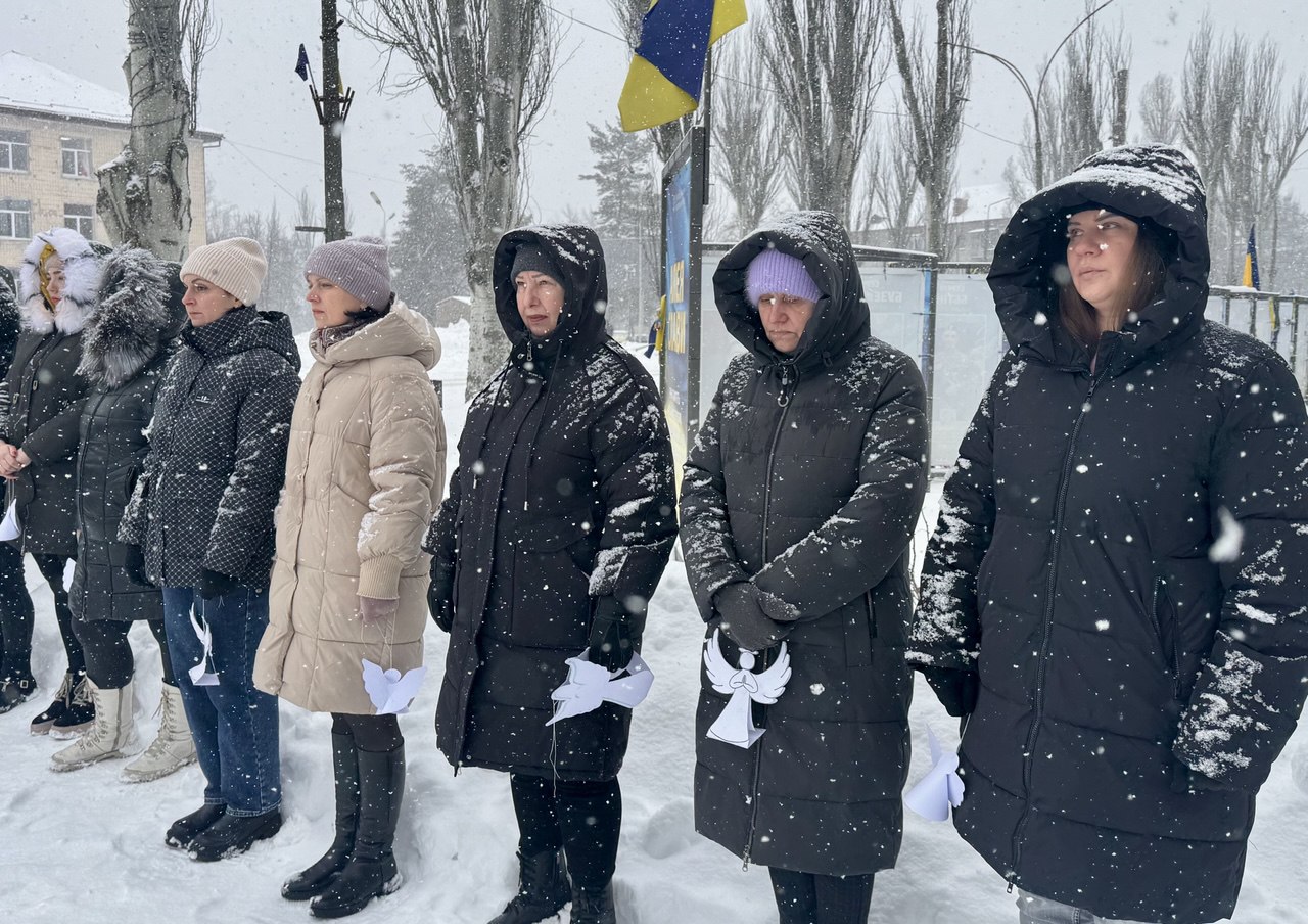 У Світловодську вшанували пам'ять героїв Небесної сотні У Світловодську вшанували пам'ять героїв Небесної сотні