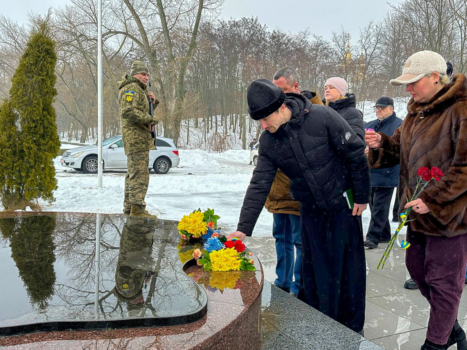 У Світловодську вшанували пам'ять загиблих у четверті роковини повномасштабного вторгнення