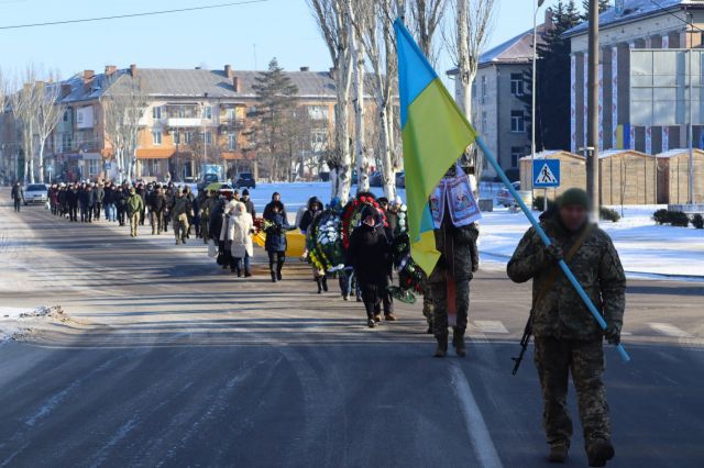 Світловодськ провів в останню дорогу полеглого захисника України Сергія Капітана