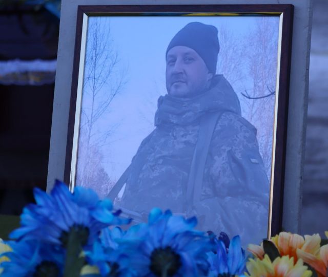 Світловодськ провів в останню дорогу полеглого захисника України Сергія Капітана