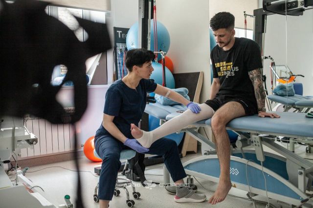 АЗОВ.Супровід — повага до тих, хто виборює нам життя АЗОВ.Супровід — повага до тих, хто виборює нам життя