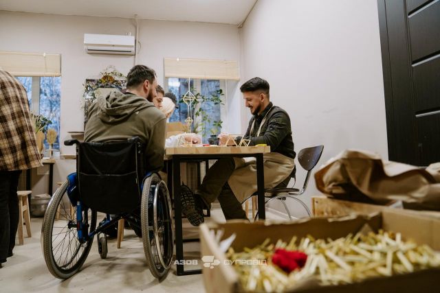 АЗОВ.Супровід — повага до тих, хто виборює нам життя АЗОВ.Супровід — повага до тих, хто виборює нам життя