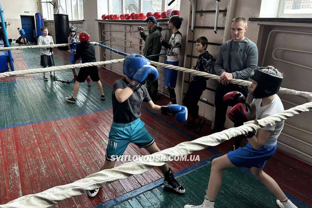 Світловодські боксери взяли участь у навчальних спарингах в Олександрії