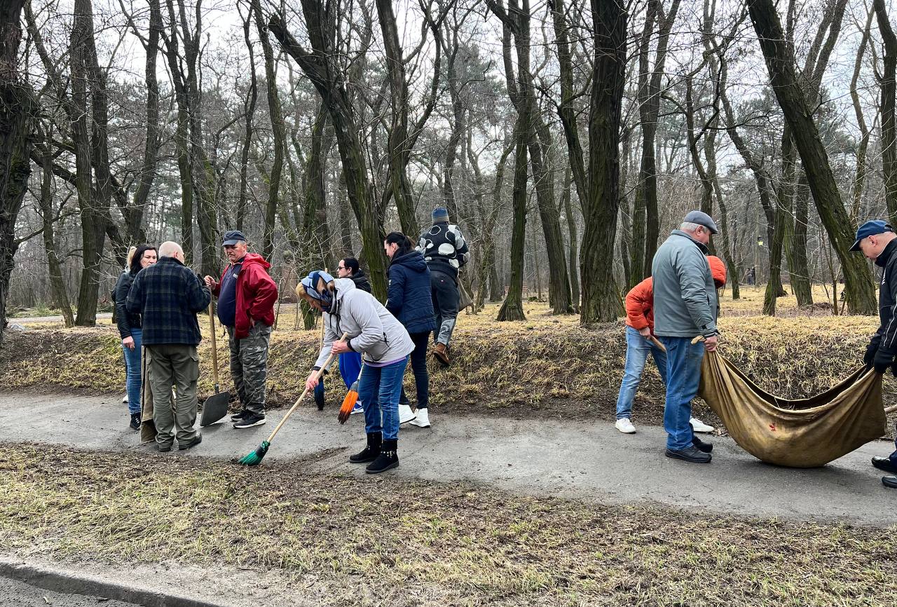 У Світловодську відбулася перша весняна загальноміська толока