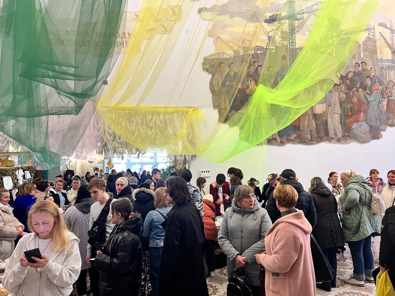 У Світловодську на Великодньому арт-майданчику зібрали понад 64 тисячі гривень для ЗСУ У Світловодську на Великодньому арт-майданчику зібрали понад 64 тисячі гривень для ЗСУ